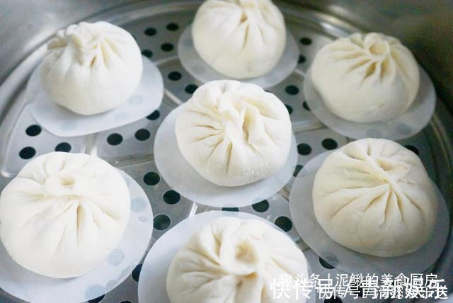蒸包子，记住不要直接上锅蒸，技巧教您，松软好吃，超级简单