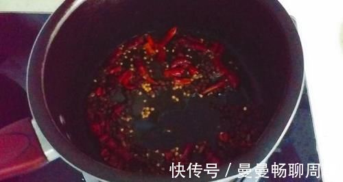 妈妈|我家的特色大锅菜，懒妈妈把几种食材一锅煮，小姐姐直说好吃