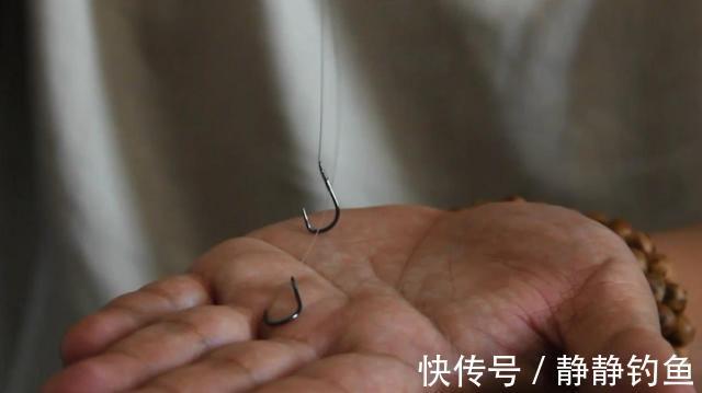 冬钓鱼不开口怎么办?老钓手传授三个逗钓技巧,简单实用,莫泄密