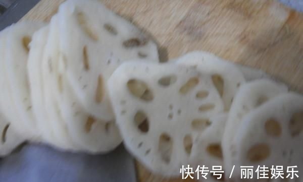 泡椒酱|木耳加一物,金子都不换,常吃排出体内毒素,大肚腩悄悄不见