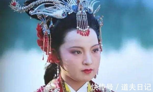 贾元春!北静王为何要参加秦可卿的葬礼?