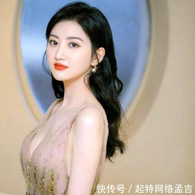 樱桃小嘴|最受男生欢迎的女生,脸上都有这4个