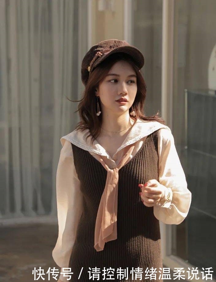 2021年第一套绝美气质穿搭:丝绒裙+毛衣!!!