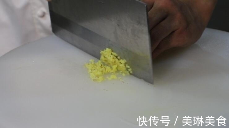 料汁|皮蛋的美味做法,只要一个料汁,制作超简单,全家都爱吃