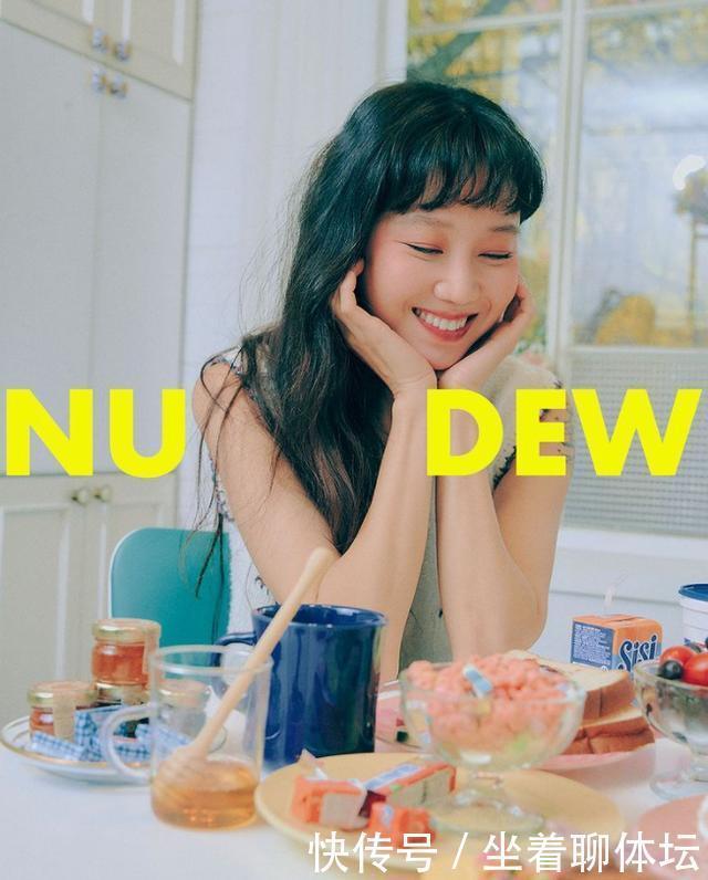 喷雾|年末聚会大家都披头散发就没意思了!这几款秋冬长发的发型才够美