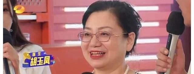 建筑工人第一次上电视唱歌,一开嗓观众惊艳!网友:又一个大衣哥