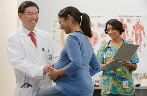 孕晚期|36周孕妇“贴秋膘”,一顿火锅后肚子疼送医院,进入ICU紧急剖宫