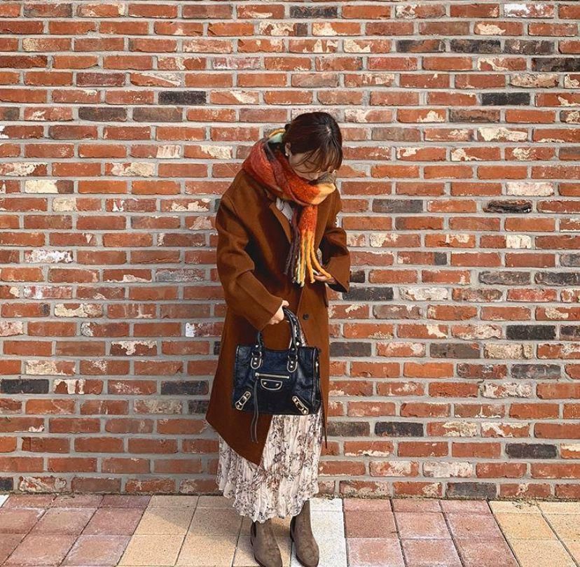 裙子 + 靴子 = 好看 + 洋气 ！