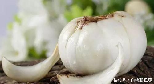 肺开始病变,身体会亮5次“红灯”,哪怕只占一个,也要开始养肺