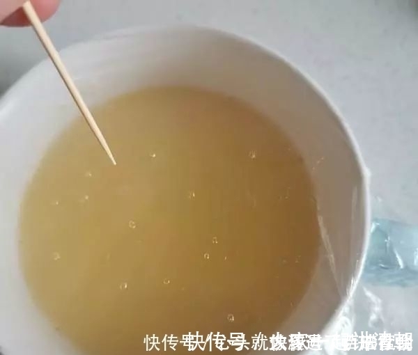 新做法|水煮蛋容易吃腻!学会这个新做法,嫩滑好吃,健脑益智,超棒