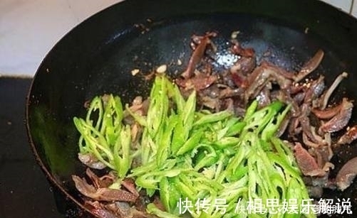 饭菜|简单炒一炒就能上桌，男人最爱的下酒菜，怎么吃不腻的下饭菜