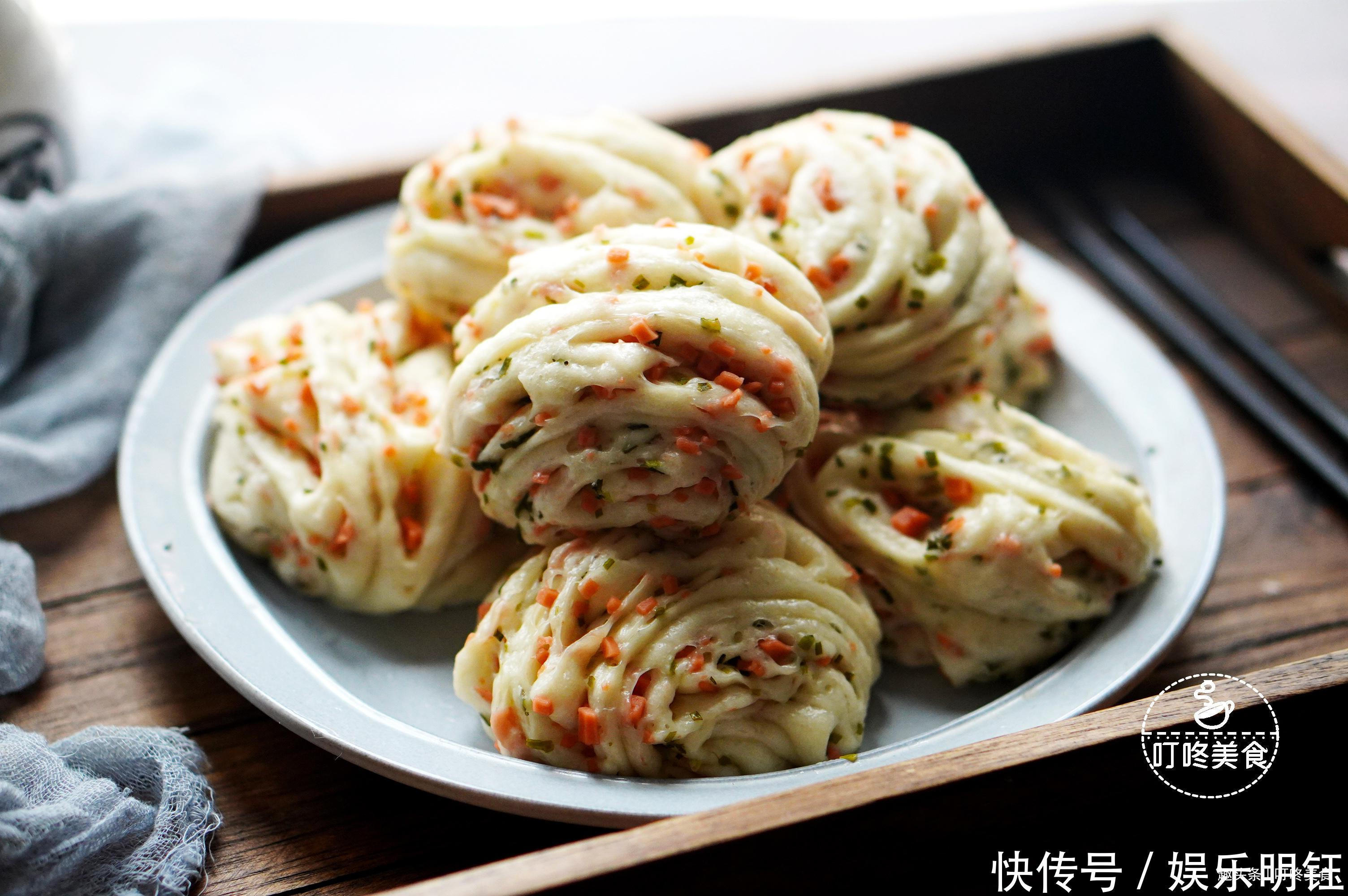 在家做面食,教你新吃法,一卷一蒸就上桌,比包子馒头香百倍