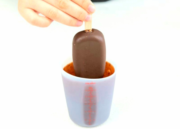 手把手教你自制脆皮雪糕,奶香浓郁嘎嘣脆,口感超棒关键还实惠