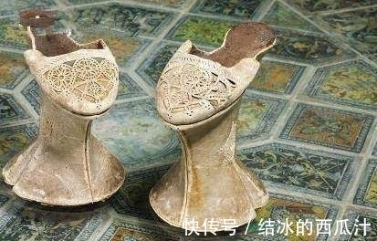 奇葩 盘点那些奇葩的高跟鞋,很想知道最后一款是穿的?