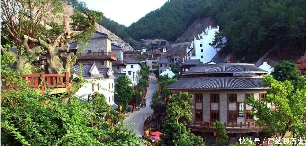 情怀|《小镇的情怀?》 文/冬日暖阳