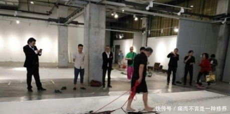 邵岩9天写幅书法卖30万,网友质疑不值,专家:放大15倍看看