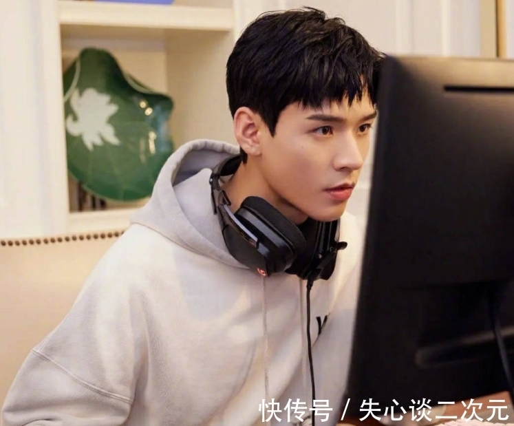 李雪琴|龚俊张翰宋祖儿集结录新综!《你我皆王者》阵容强大,有好戏看了