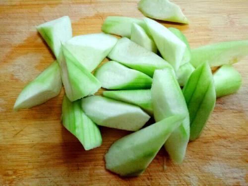 身体|夏季不知道吃什么苦瓜瘦身、冬瓜利尿、丝瓜排便,今天就多吃点