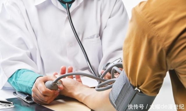 抑制血压|高血压最怕几种叶子,常用它泡水喝,让血压“甘拜下风”!