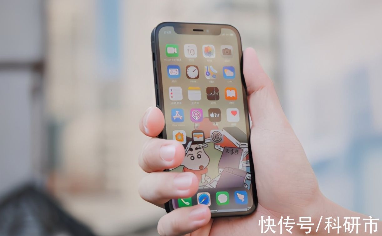 小屏|iPhone 12 mini值不值得买？用了半年多的机主把优缺点都说明白了