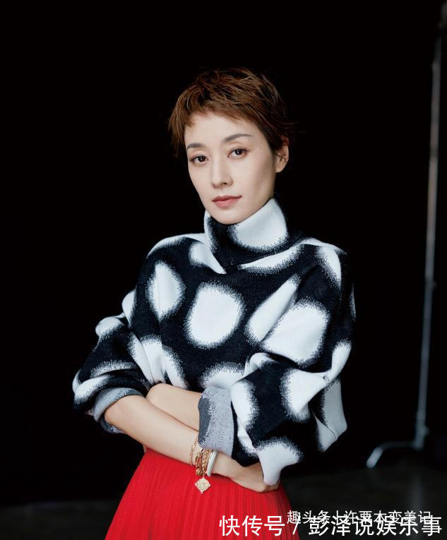 梨花头 女人过了50岁尽量别留长发、烫卷发!推荐这4种发型,真洋气