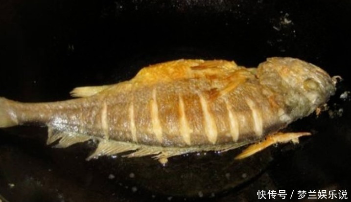不对|不管煎什么鱼,直接下锅煎是不对的,多做一步,鱼不粘锅不破皮