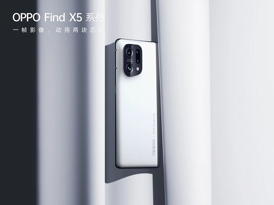 环形|一体化陶瓷流线设计的背后，OPPO Find X5系列打磨工序增加了一倍