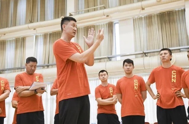 上海男篮|曝郭士强离开中国男篮!教练团队大调整,无缘出征世预赛