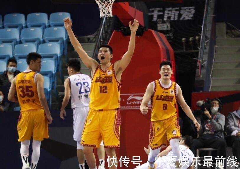 cb尴尬!CBA弱旅最后关头4次发不出球 憾失爆冷良机让人无语