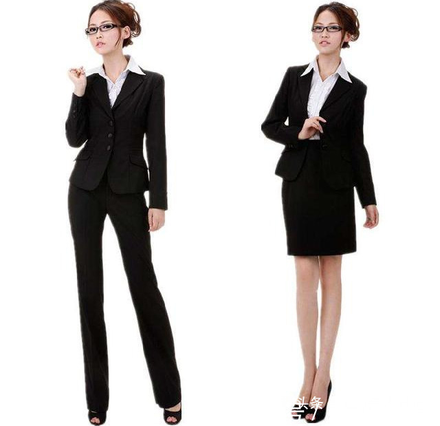 休闲 西装、奶奶针织衫显老气?深度解析“衣橱单品”,多看一眼就赚了