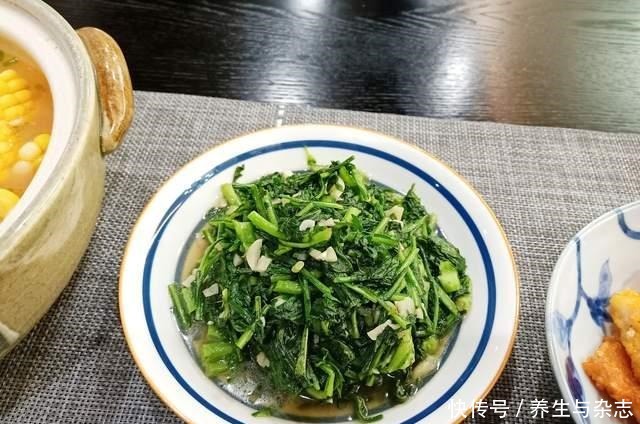 老公带小姑娘回家吃饭,我做了一桌菜招待,她惊讶的“三观”尽碎!