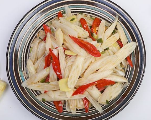 健康|穷人的“阿胶”找到了,每天炒一盘,排出毒素,肌肤水嫩年轻