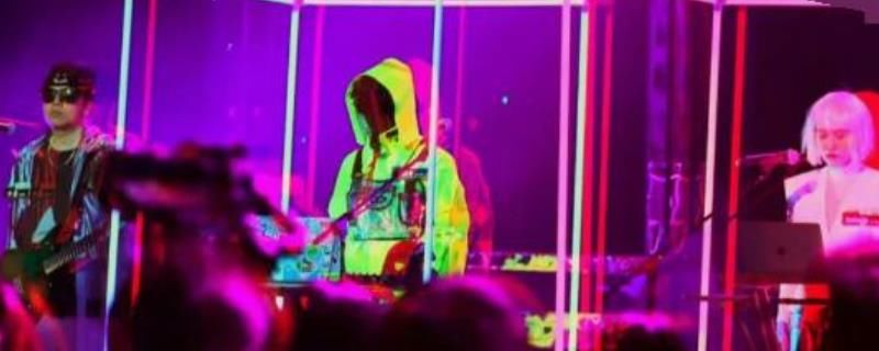 草莓|草莓星球来的人蒙面人是谁