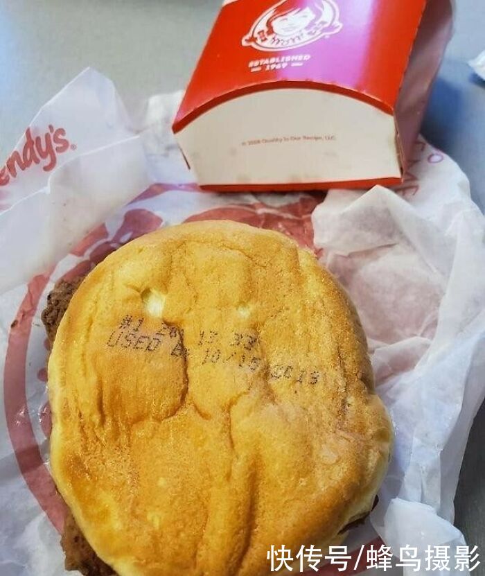 黑暗料理|35个活久未见的西餐，黄瓜中间塞着香肠，美国鸡蛋灌饼跟谁学的
