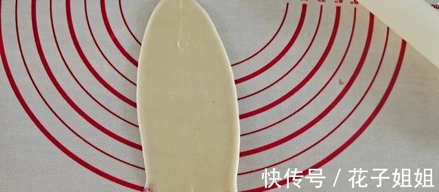蛋黄酥|自制蛋黄酥的做法,层层酥脆口感好,中秋节送亲友有面子!