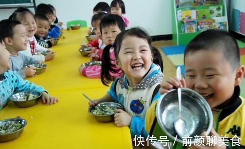 宝妈|孩子夸赞幼儿园饭菜香，每顿都能吃两碗，真实照片让妈妈颠覆想象