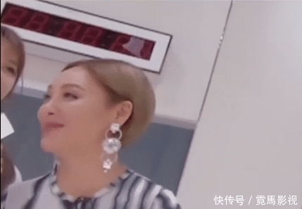 《乘风破浪的姐姐2》的潜规则:明星咖位,决定姐姐出场顺序