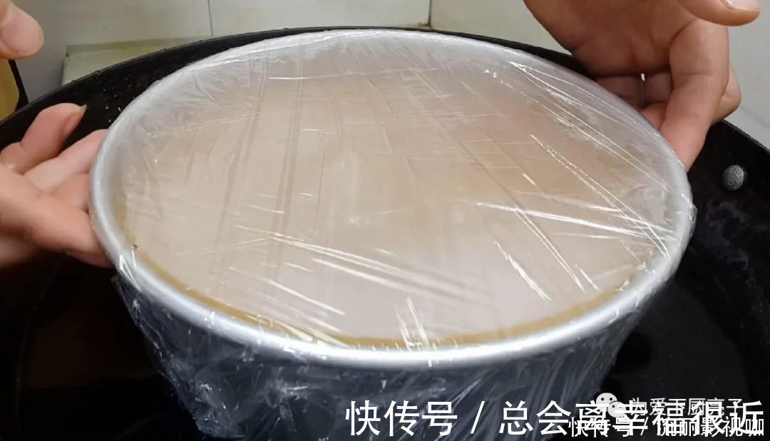 保鲜膜|我家发糕就爱这么做,加2勺糯米粉,比蛋糕还香,学会孩子不挑食