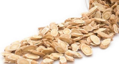 补气|黄芪是个宝,乱喝也不好,喝对了,养肝补肾,滋养气血,美容养颜