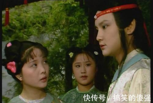 主子&贾宝玉背着袭人做了三件事,袭人的处境越来越尴尬,她却浑然不知