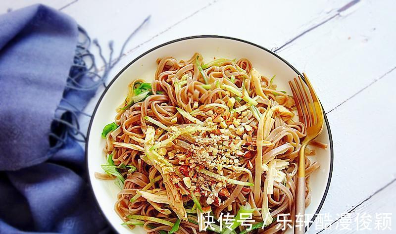 鸡胸肉|伏天,我的瘦身晚餐就一盘,好吃顶饱又低脂,一周至少吃三回!