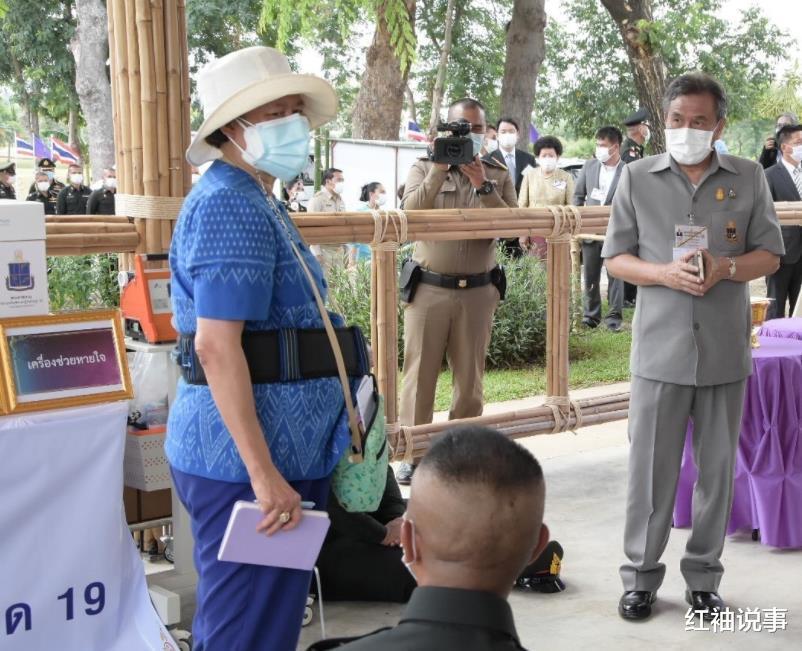 玛哈国王|64岁诗琳通强势控场,苏提达摄政梦想落空,网友姜还是老的辣