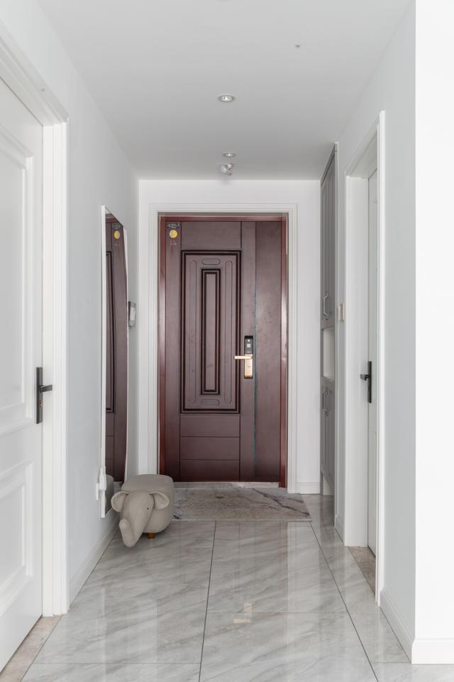 女孩|37岁大龄女孩的家,仅有70㎡的空间,坚持简欧风,生活精致又温馨