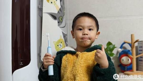 刷牙|童心造物 篇三十：分龄护齿更安全，RIJIOO瑞吉鸥儿童成长型电动牙刷！