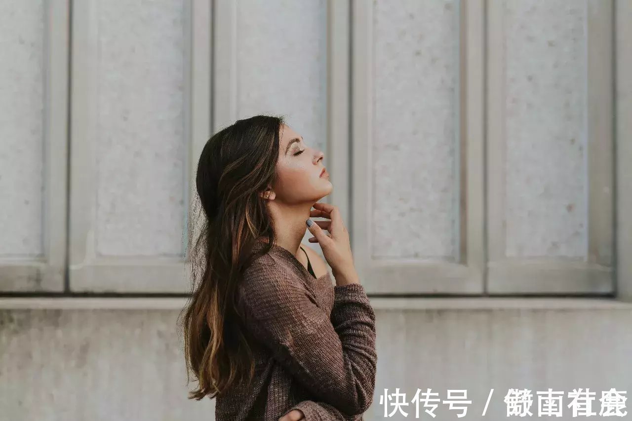 私心#心理学:内心极度“阴暗”的人,往往有这4种心态,别靠得太近