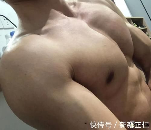 俯卧撑|听说胸肌好练,胸型难修,练成啥样一切随缘