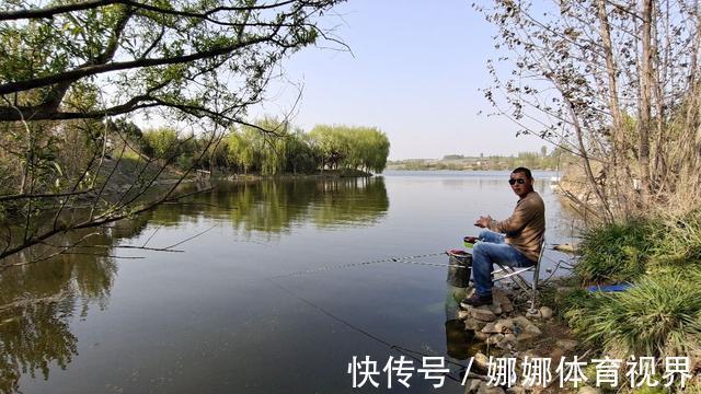 漆黑色|钓获罕见鲫鱼被劝放生:劝放生的大爷,您知道它是什么鱼吗?