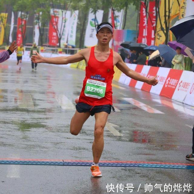 中年|“中年跑者”越来越多的背后,藏着一份与岁月的抗争!