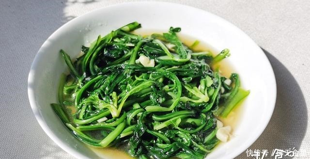 香芹炒香干|用吃1盒快餐的钱,自己在家里做了3道菜,有荤有素,好吃还下饭