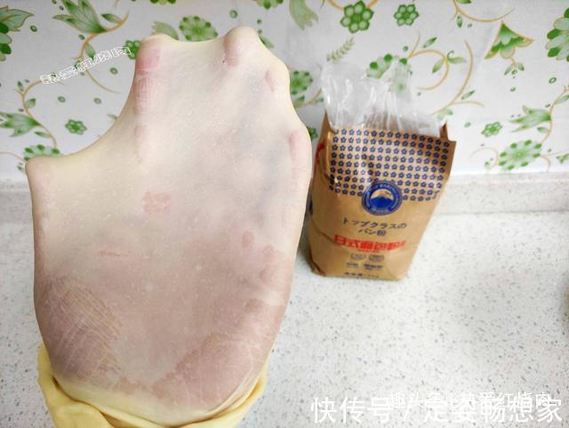 吐司|用这方法做的吐司拉丝效果更好，因为放了红豆沙，放三天也很软